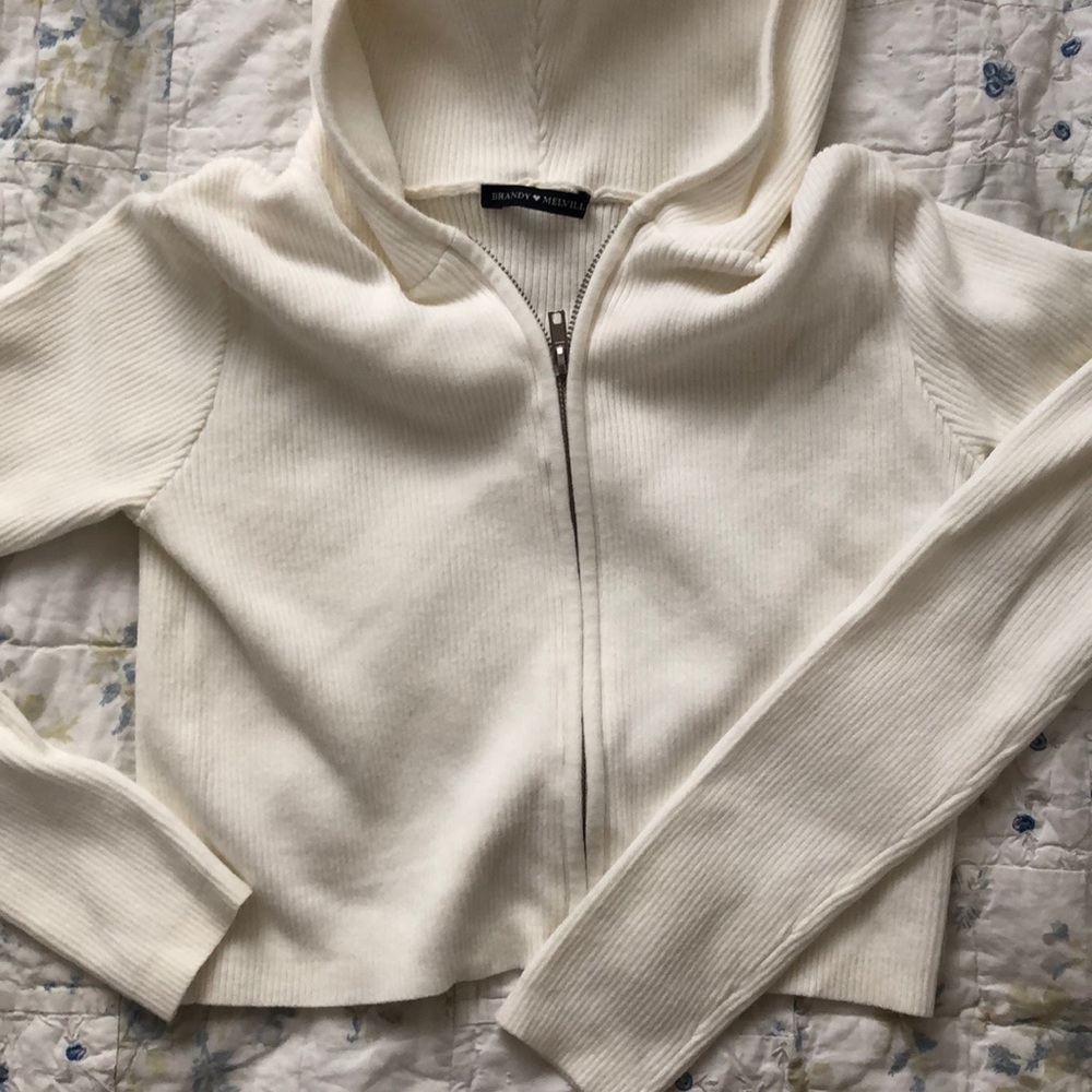 Brandy Melville sweater